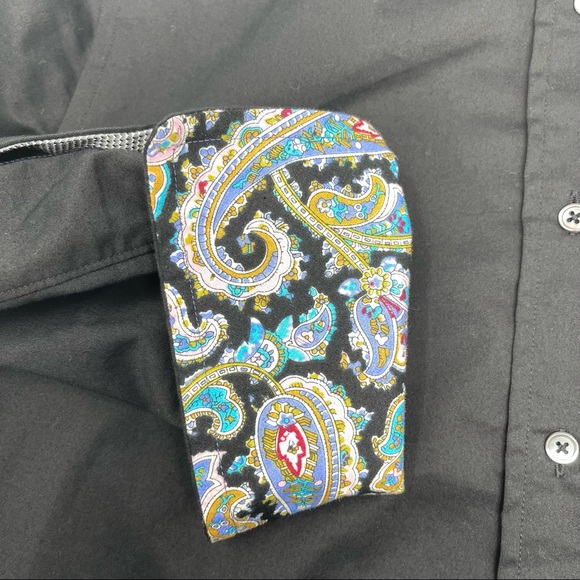 Robert Graham Women’s Paisley Long Sleeve Shirt - Picture 5 of 6